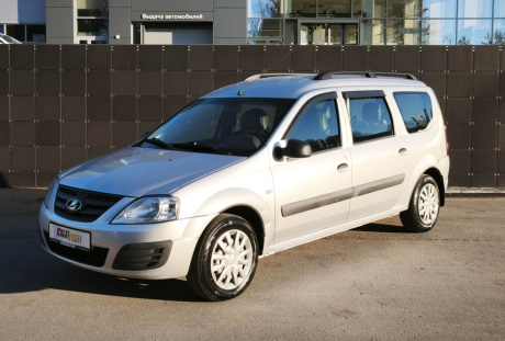 LADA Largus универсал (5м) 2019 года с пробегом 117 482 км