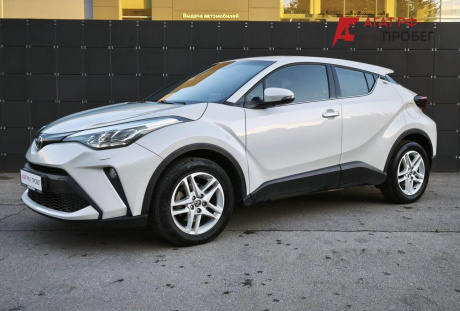 Toyota C-HR 2021 года с пробегом 93 617 км