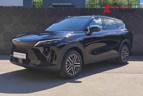 OMODA C7 2025 года с пробегом 16 000 км