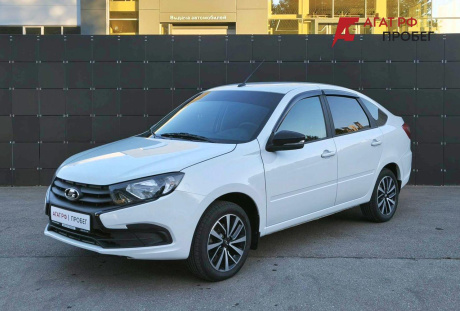 LADA Granta лифтбек 2024 года с пробегом 36 827 км