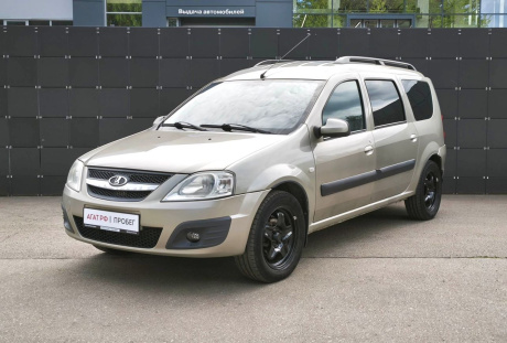 LADA Largus универсал (5м) 2012 года с пробегом 271 070 км