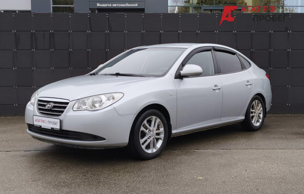 Hyundai Elantra 2008 года с пробегом 102 000 км, фото 1