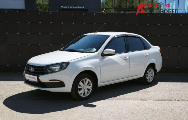 LADA Granta седан 2023 года с пробегом 103 685 км, фото 1