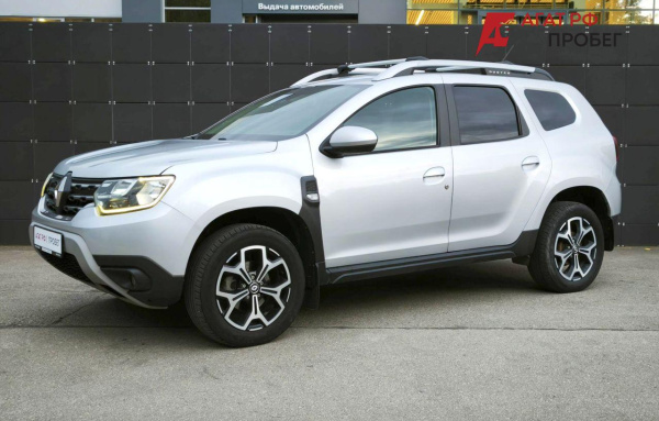 Renault Duster 2021 года с пробегом 108 686 км, фото 1