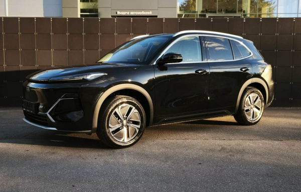 Geely EX5 EM-R Макс/Max 1.5 гибрид. передний привод