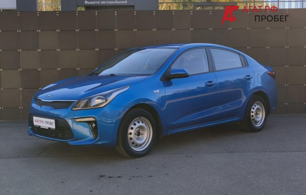 Kia Rio 2017 года с пробегом 68 800 км, фото 1